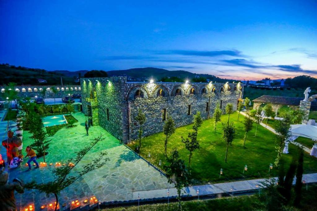 Kriva Resort Elbasani Exterior foto