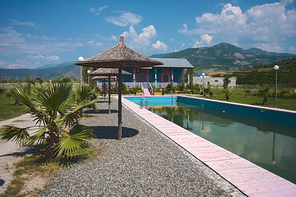 Kriva Resort Elbasani Exterior foto