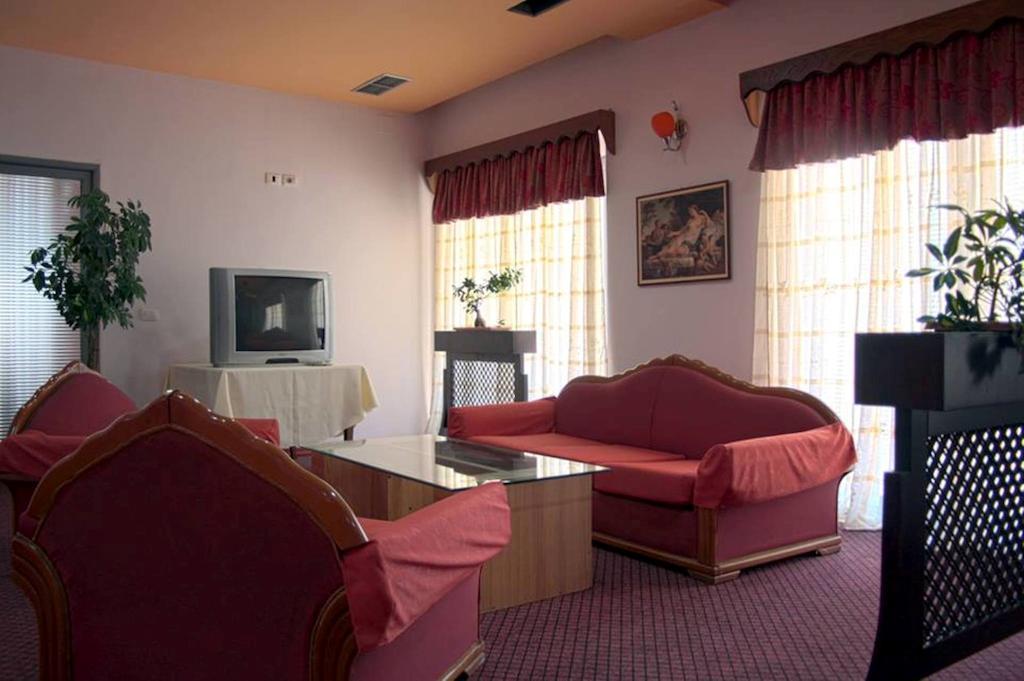 Kriva Resort Elbasani Exterior foto